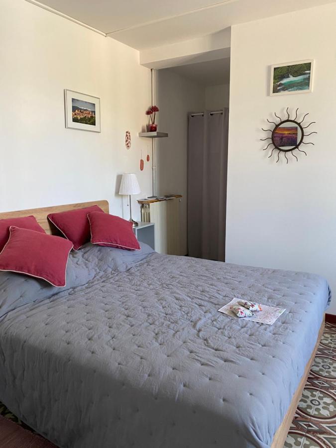 Cote Court Panzió L'Isle-sur-la-Sorgue Kültér fotó