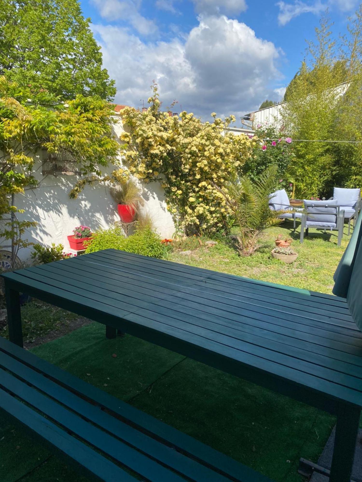 Cote Court Panzió L'Isle-sur-la-Sorgue Kültér fotó
